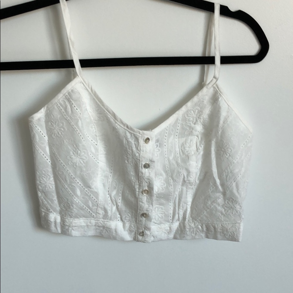 NWT white embroidered crop too
